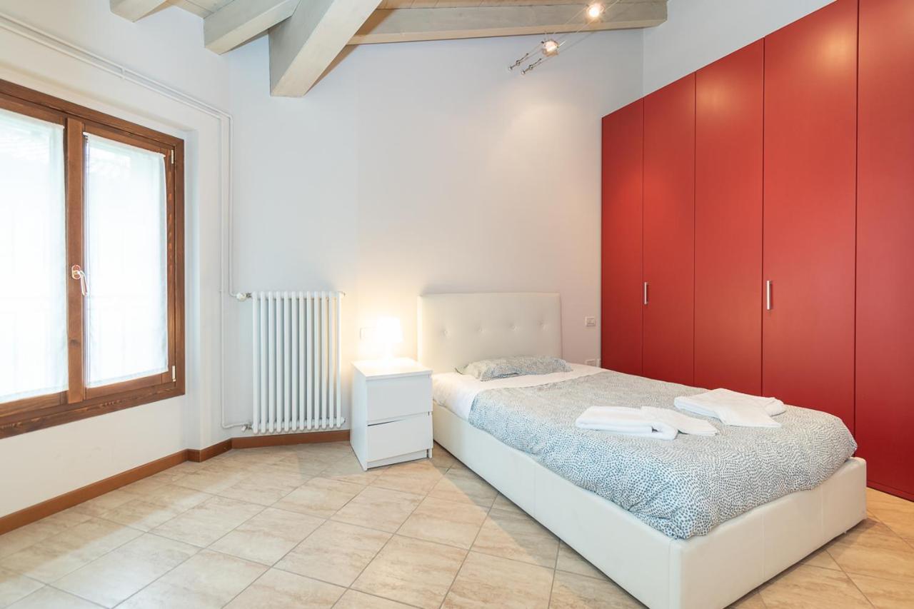 Trilocale Rua Sovera 85 - F&L Aparment Брешія Екстер'єр фото