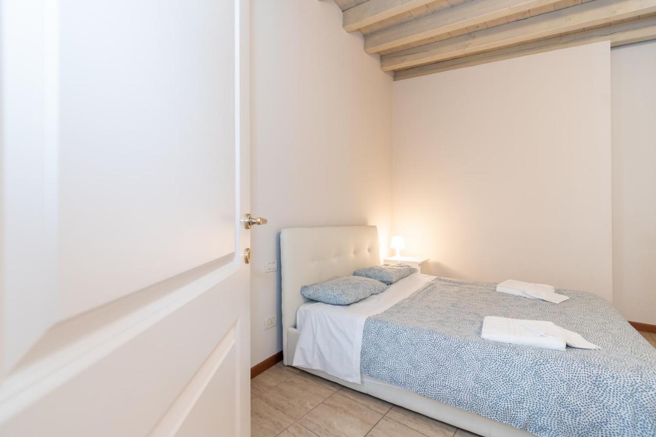 Trilocale Rua Sovera 85 - F&L Aparment Брешія Екстер'єр фото